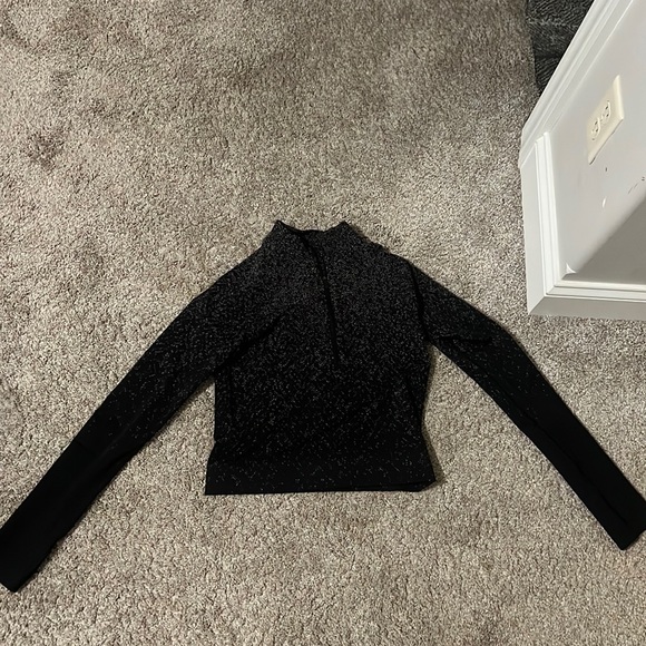 Lululemon Top - Picture 2 of 4